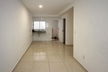 Sala e Cozinha de apartamento para alugar com 2 quartos, 42m² em Vila Alpina, São Paulo