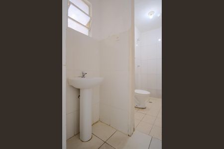 Banheiro de casa para alugar com 1 quarto, 60m² em Penha de França, São Paulo