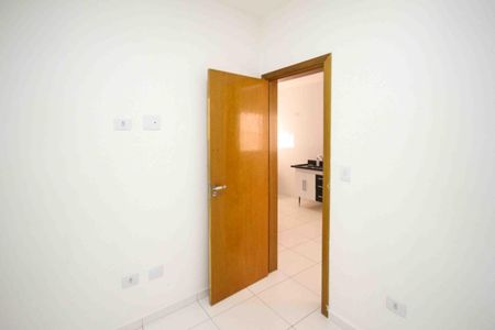 Quarto 1 de apartamento para alugar com 2 quartos, 40m² em Vila Antonieta, São Paulo