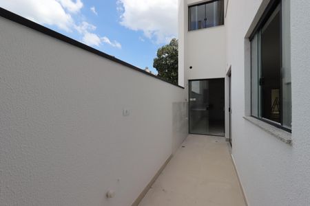 Apartamento à venda com 90m², 2 quartos e 2 vagasÁrea de Serviço