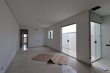Sala de apartamento à venda com 2 quartos, 90m² em Jardim Santo Antônio, Santo André