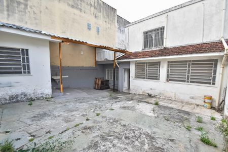Casa para alugar com 214m², 3 quartos e 2 vagas Casa para alugar com 214m², 3 quartos e 2 vagasQuintal
