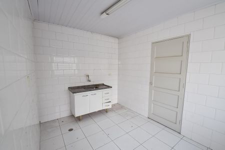 Casa para alugar com 214m², 3 quartos e 2 vagas Casa para alugar com 214m², 3 quartos e 2 vagasEdícula - cozinha