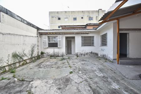 Casa para alugar com 214m², 3 quartos e 2 vagas Casa para alugar com 214m², 3 quartos e 2 vagasQuintal