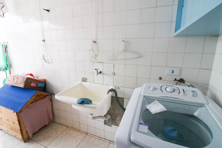 Casa à venda com 180m², 5 quartos e 2 vagasÁrea de Serviço