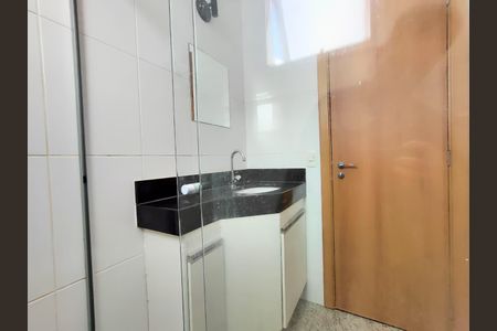 Apartamento à venda com 58m², 2 quartos e 2 vagasBanheiro da Suíte