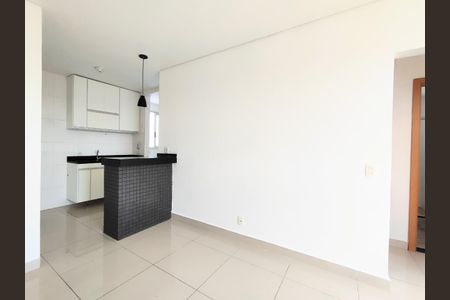 Sala de apartamento à venda com 2 quartos, 58m² em Palmares, Belo Horizonte