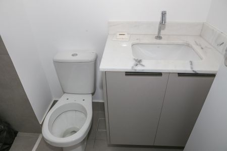 Apartamento à venda com 55m², 1 quarto e 2 vagasBanheiro 1