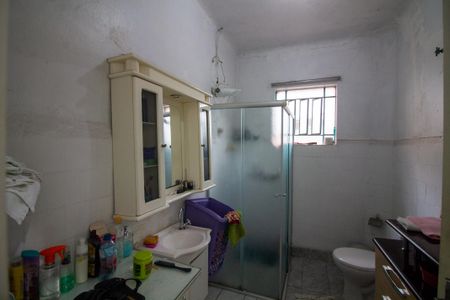 Casa à venda com 300m², 3 quartos e 2 vagas Casa à venda com 300m², 3 quartos e 2 vagasBanheiro