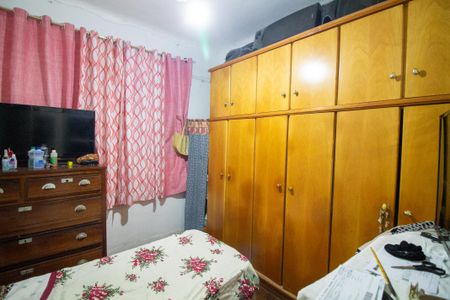 Casa à venda com 300m², 3 quartos e 2 vagas Casa à venda com 300m², 3 quartos e 2 vagasQuarto 2