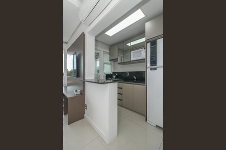 Cozinha de apartamento para alugar com 1 quarto, 42m² em Passo D’areia, Porto Alegre