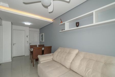 Sala de apartamento para alugar com 1 quarto, 42m² em Passo D’areia, Porto Alegre