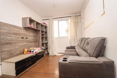 Sala de apartamento para alugar com 2 quartos, 45m² em Jardim Elizabete, Taboão da Serra