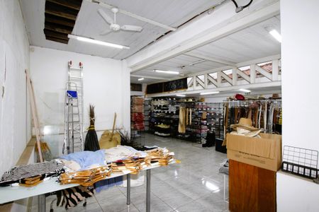 Casa para alugar com 3 quartos, 300m² em Prado, Belo Horizonte