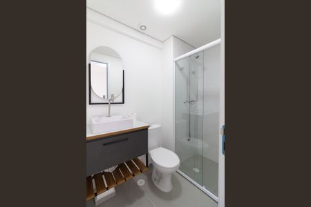 Banheiro de apartamento para alugar com 1 quarto, 26m² em Vila Sonia, São Paulo