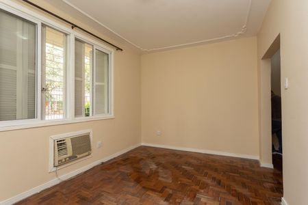 Sala de apartamento para alugar com 3 quartos, 83m² em Cristo Redentor, Porto Alegre