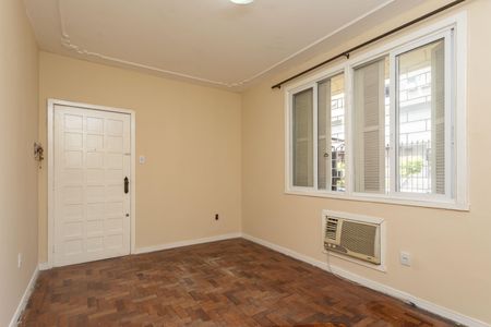 Sala de apartamento para alugar com 3 quartos, 83m² em Cristo Redentor, Porto Alegre