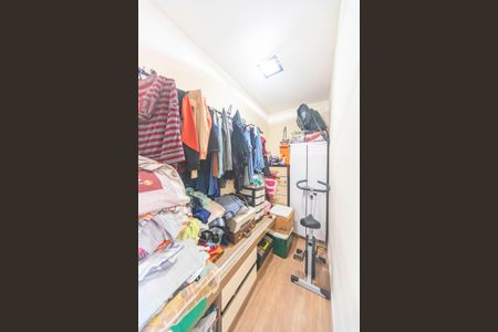 Apartamento à venda com 56m², 2 quartos e 2 vagas Apartamento à venda com 56m², 2 quartos e 2 vagasCloset