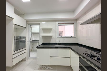 Apartamento à venda com 142m², 3 quartos e 2 vagas Apartamento à venda com 142m², 3 quartos e 2 vagasCozinha