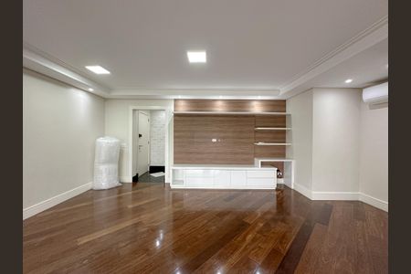 Apartamento à venda com 142m², 3 quartos e 2 vagas Apartamento à venda com 142m², 3 quartos e 2 vagasSala