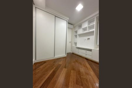 Apartamento à venda com 142m², 3 quartos e 2 vagas Apartamento à venda com 142m², 3 quartos e 2 vagasQuarto