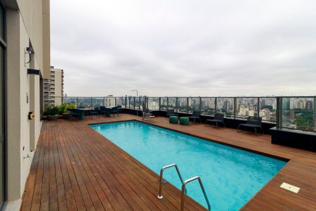 Studio para alugar com 28m², 0 quarto e sem vaga Studio para alugar com 28m², 0 quarto e sem vagaPiscina