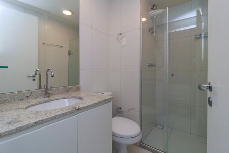 Studio para alugar com 28m², 0 quarto e sem vaga Studio para alugar com 28m², 0 quarto e sem vagaBanheiro