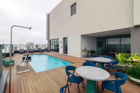 Studio para alugar com 28m², 0 quarto e sem vaga Studio para alugar com 28m², 0 quarto e sem vagaPiscina