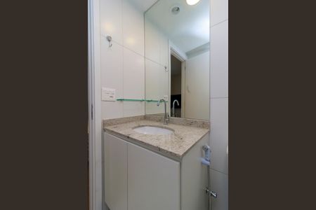 Studio para alugar com 28m², 0 quarto e sem vaga Studio para alugar com 28m², 0 quarto e sem vagaBanheiro