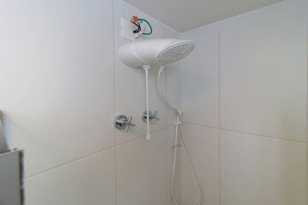 Studio para alugar com 28m², 0 quarto e sem vaga Studio para alugar com 28m², 0 quarto e sem vagaBanheiro