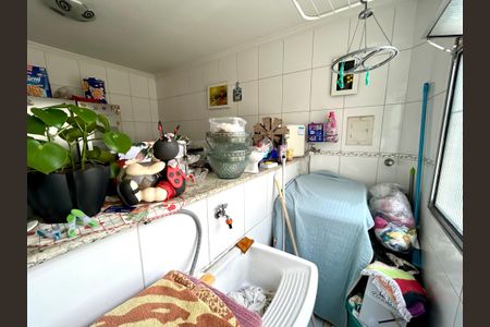 Apartamento à venda com 60m², 2 quartos e 1 vaga Apartamento à venda com 60m², 2 quartos e 1 vagaÁrea de Serviço