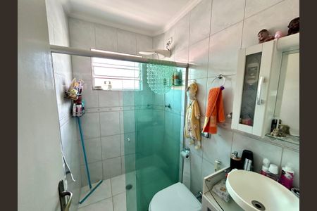 Apartamento à venda com 60m², 2 quartos e 1 vaga Apartamento à venda com 60m², 2 quartos e 1 vagaBanheiro