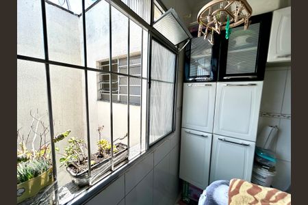 Apartamento à venda com 60m², 2 quartos e 1 vaga Apartamento à venda com 60m², 2 quartos e 1 vagaÁrea de Serviço