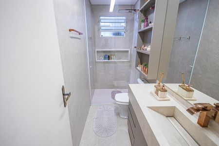 Casa à venda com 263m², 4 quartos e 3 vagas Casa à venda com 263m², 4 quartos e 3 vagasbanheiro