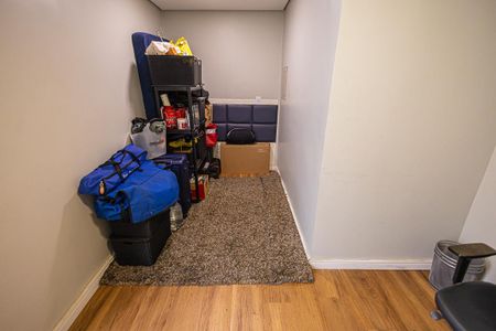 Casa à venda com 263m², 4 quartos e 3 vagas Casa à venda com 263m², 4 quartos e 3 vagasquarto 4