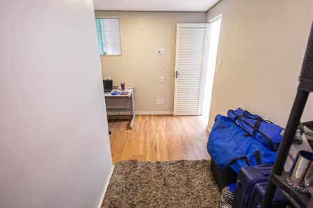 Casa à venda com 263m², 4 quartos e 3 vagas Casa à venda com 263m², 4 quartos e 3 vagasquarto 4