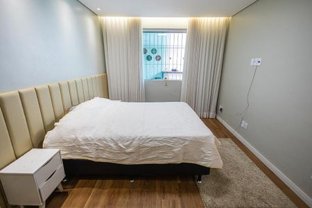 Casa à venda com 263m², 4 quartos e 3 vagas Casa à venda com 263m², 4 quartos e 3 vagasquarto 1 / suite