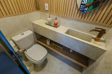 Casa à venda com 263m², 4 quartos e 3 vagas Casa à venda com 263m², 4 quartos e 3 vagaslavabo