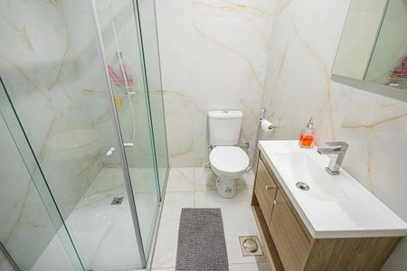 Casa à venda com 263m², 4 quartos e 3 vagas Casa à venda com 263m², 4 quartos e 3 vagassuite