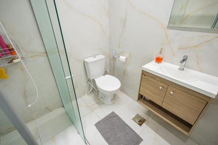 Casa à venda com 263m², 4 quartos e 3 vagas Casa à venda com 263m², 4 quartos e 3 vagassuite