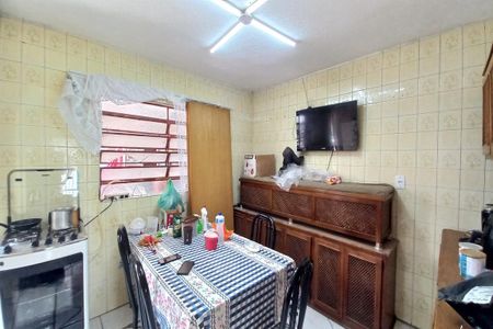 Casa à venda com 75m², 5 quartos e 3 vagasCopa