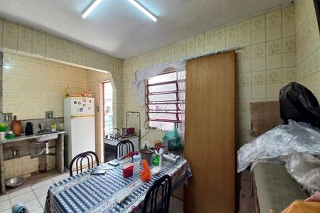 Casa à venda com 75m², 5 quartos e 3 vagasCopa