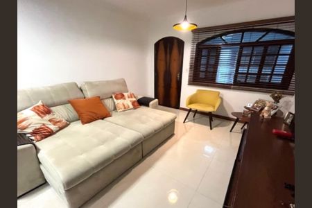 Sala de casa para alugar com 2 quartos, 136m² em Conjunto Residencial Vista Verde, São Paulo