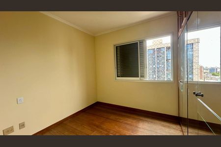 Apartamento à venda com 172m², 4 quartos e 3 vagasQuarto 