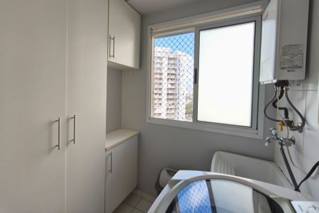 Apartamento à venda com 65m², 2 quartos e 1 vagaÁrea de Serviço
