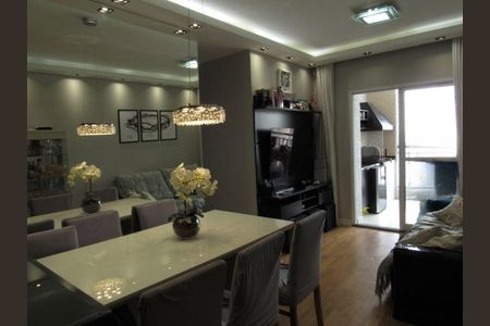 Sala de apartamento para alugar com 3 quartos, 70m² em City Bussocaba, Osasco