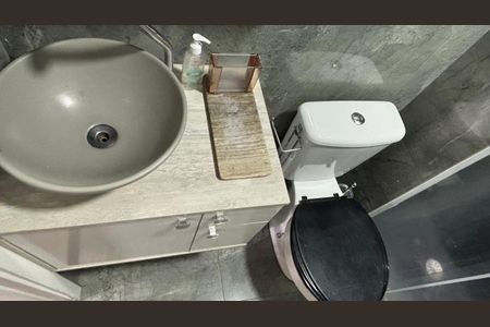 Apartamento à venda com 48m², 2 quartos e 1 vagaBanheiro 