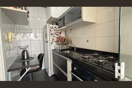 Apartamento à venda com 48m², 2 quartos e 1 vagaCozinha 
