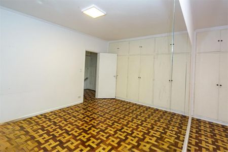 Casa à venda com 4 quartos, 241m² em Granja Julieta, São Paulo