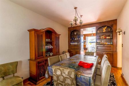 Casa à venda com 3 quartos, 214m² em Planalto Paulista, São Paulo